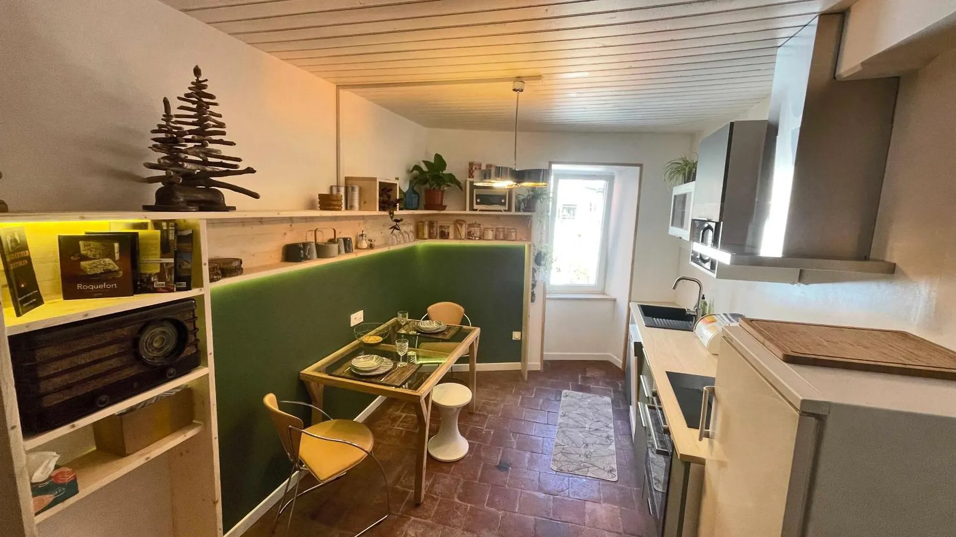 Tiny Immeuble ! Maison Atypique Millau 0*,  Fransa